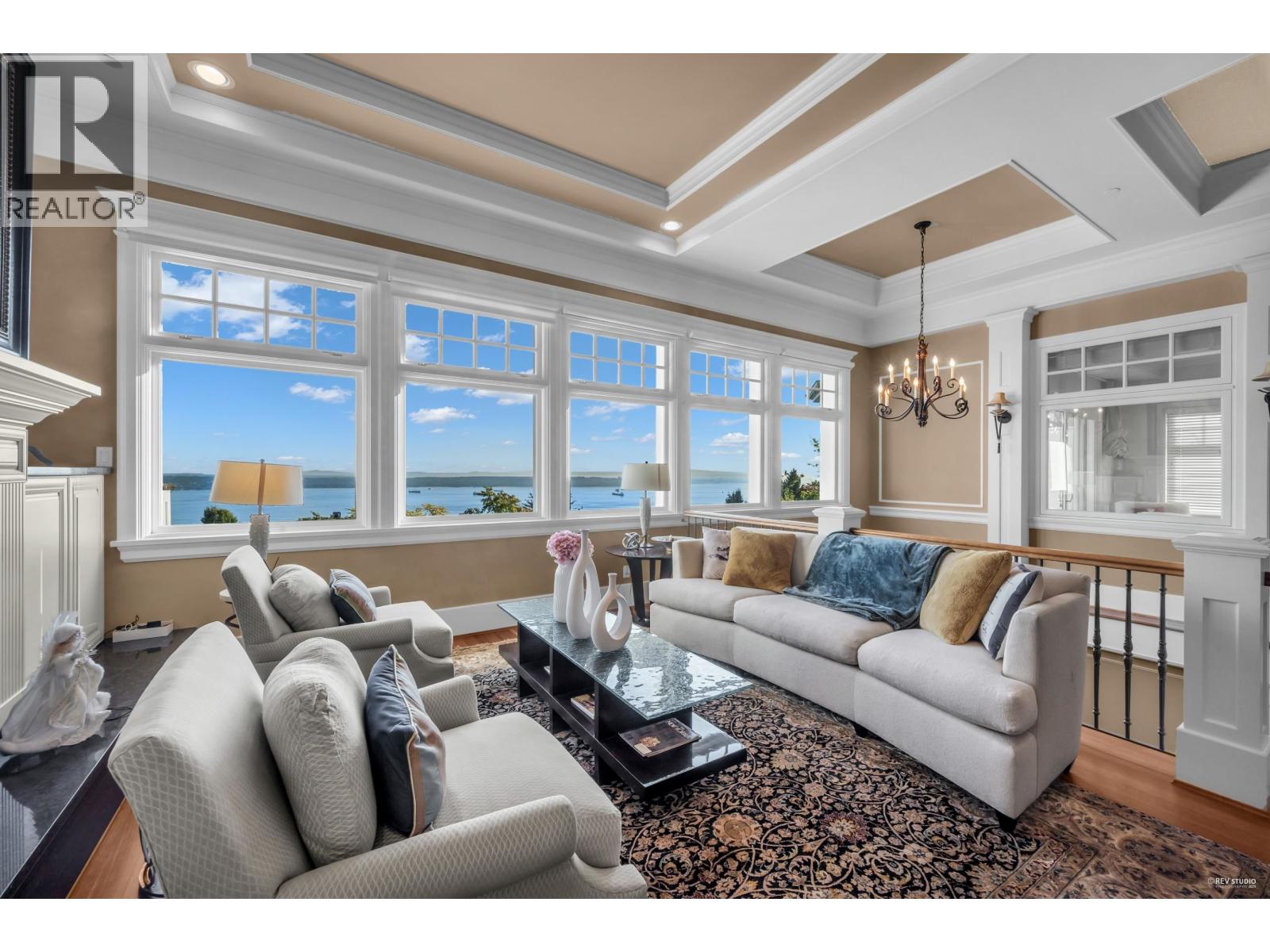 2263 LYTHE COURT, West Vancouver