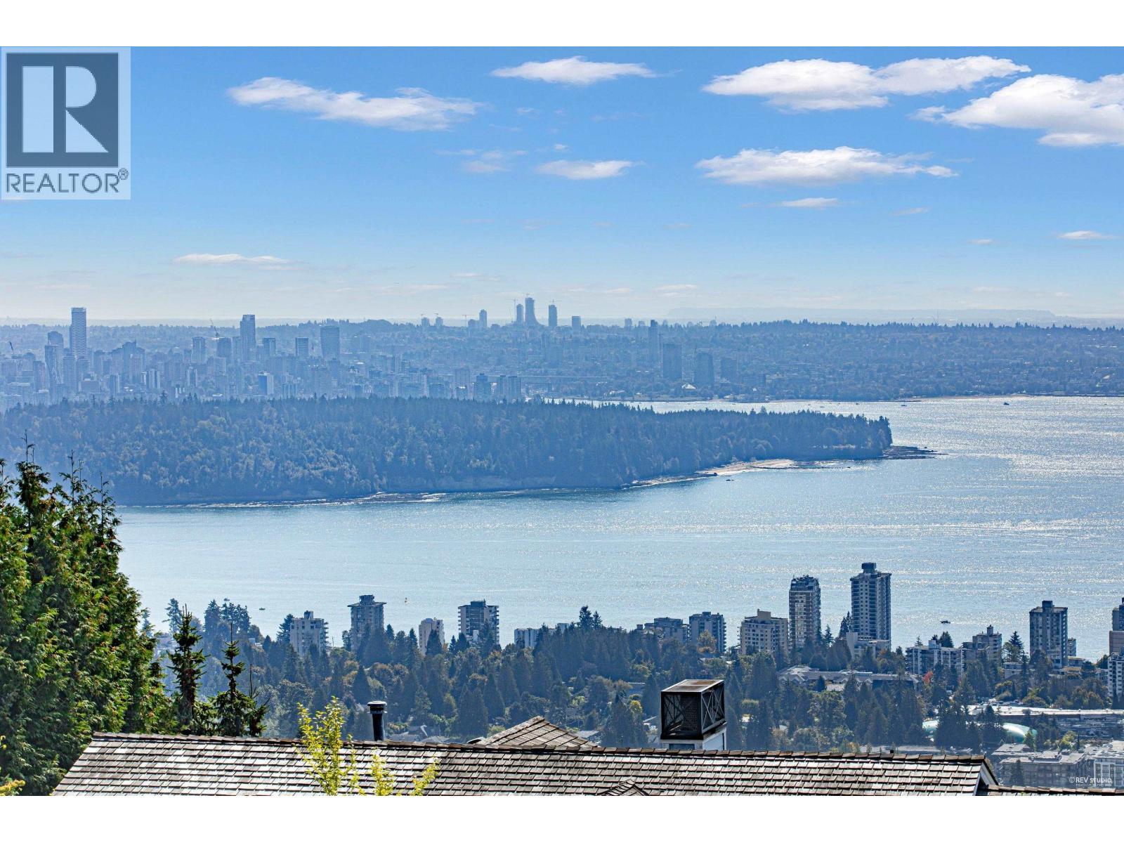 2263 LYTHE COURT, West Vancouver