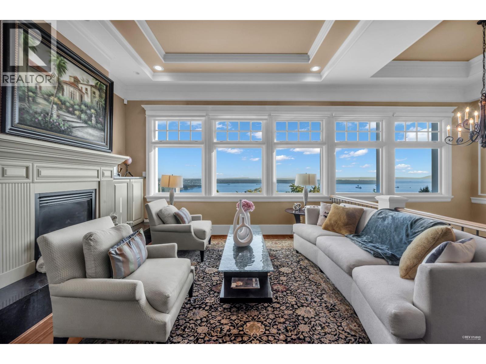 2263 LYTHE COURT, West Vancouver