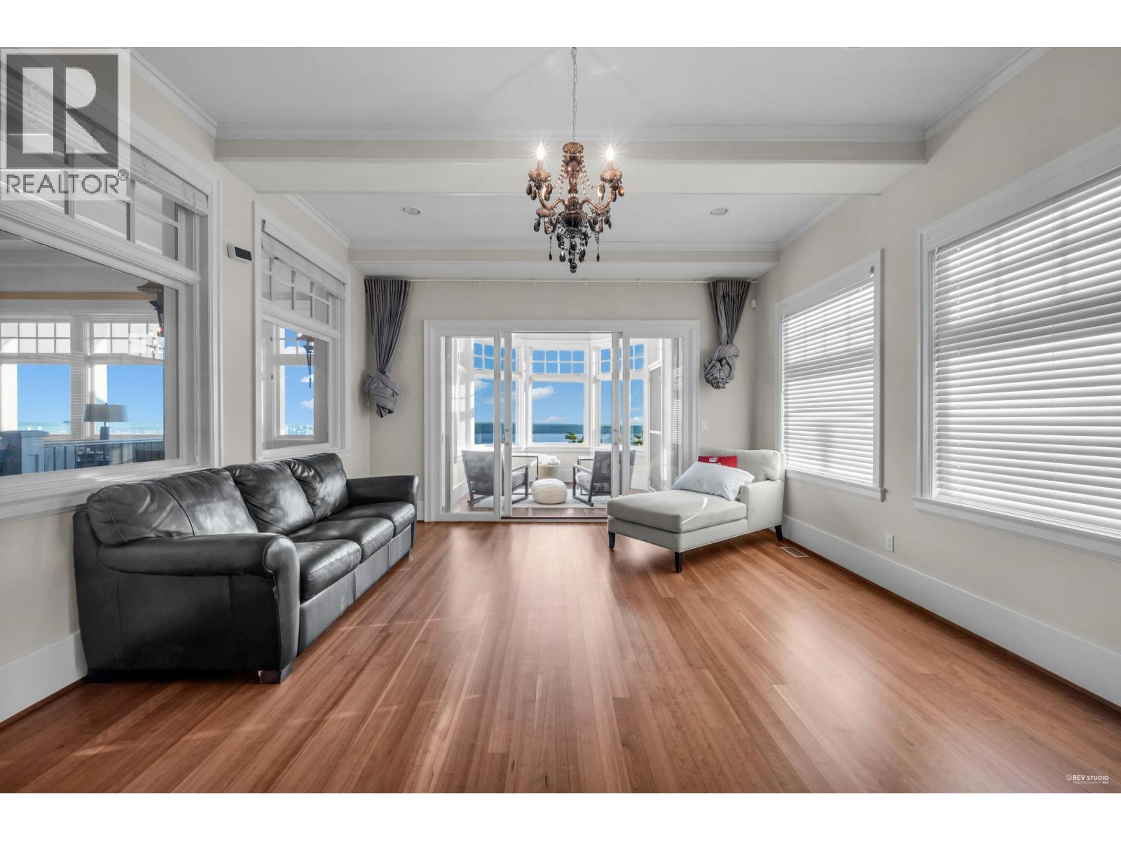 2263 LYTHE COURT, West Vancouver