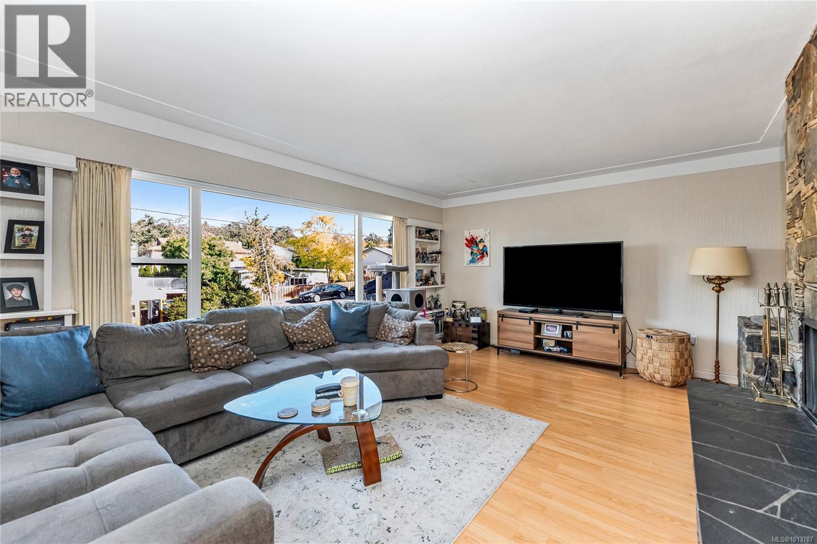  3938 Marjean Place, Saanich