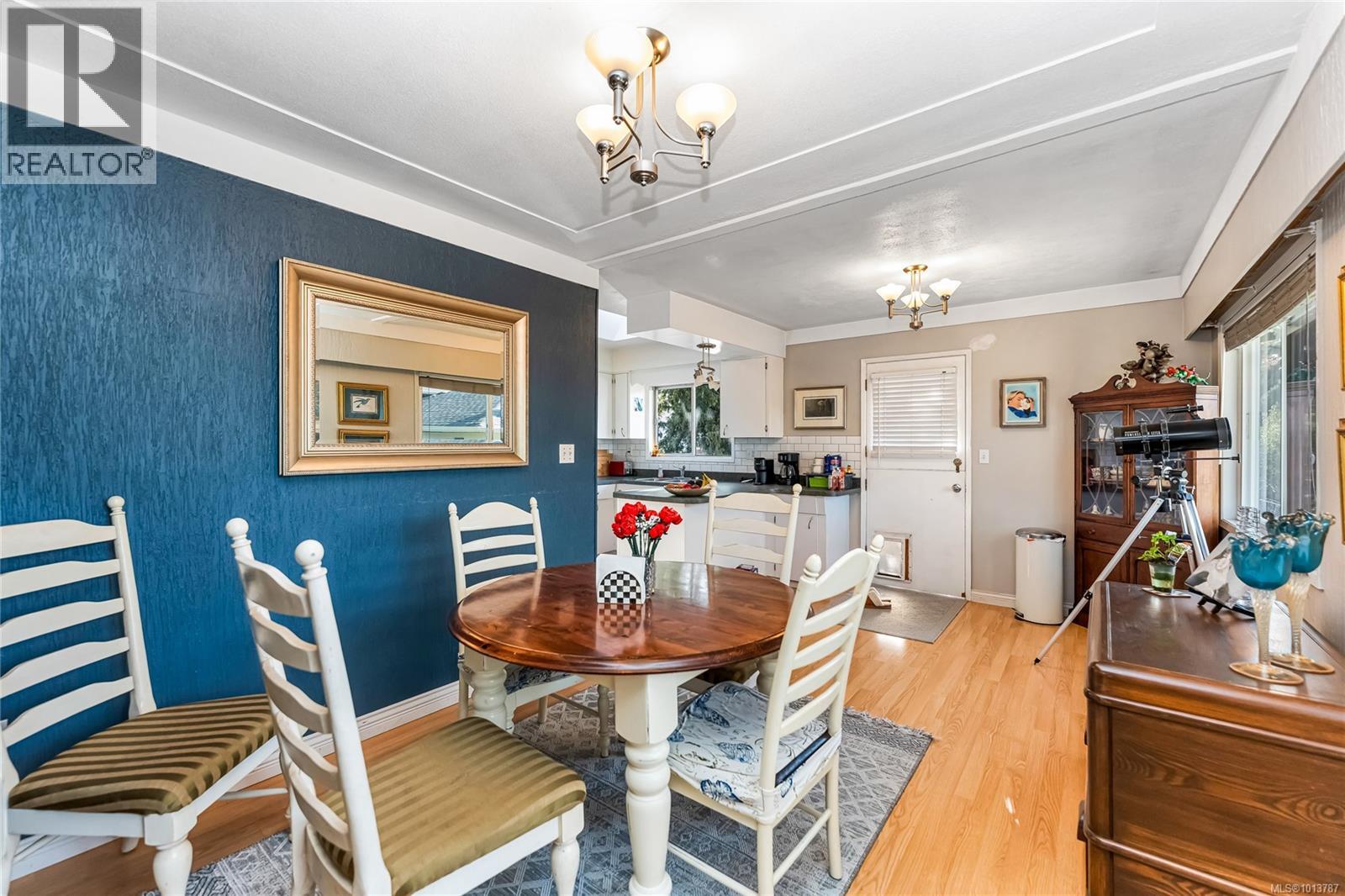  3938 Marjean Place, Saanich