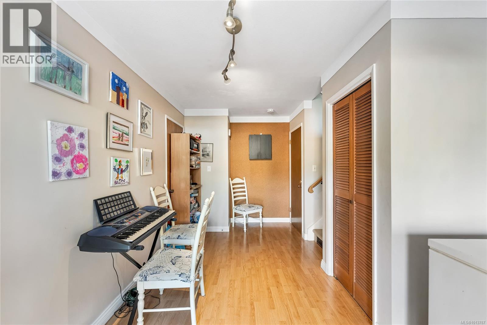  3938 Marjean Place, Saanich