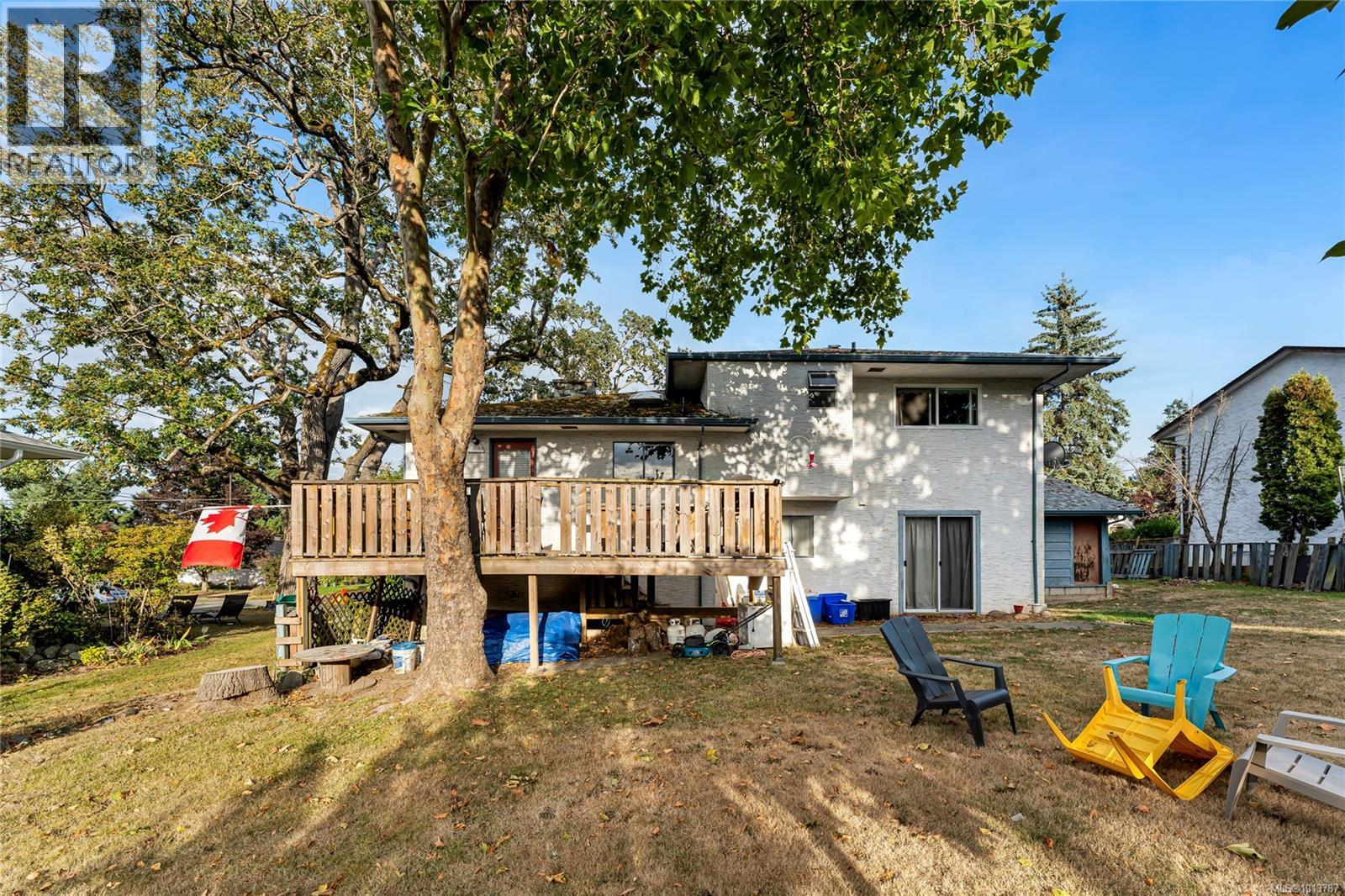  3938 Marjean Place, Saanich