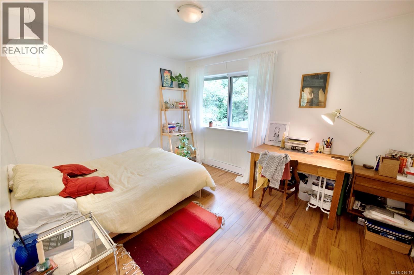 10 595 Gibson St, Tofino