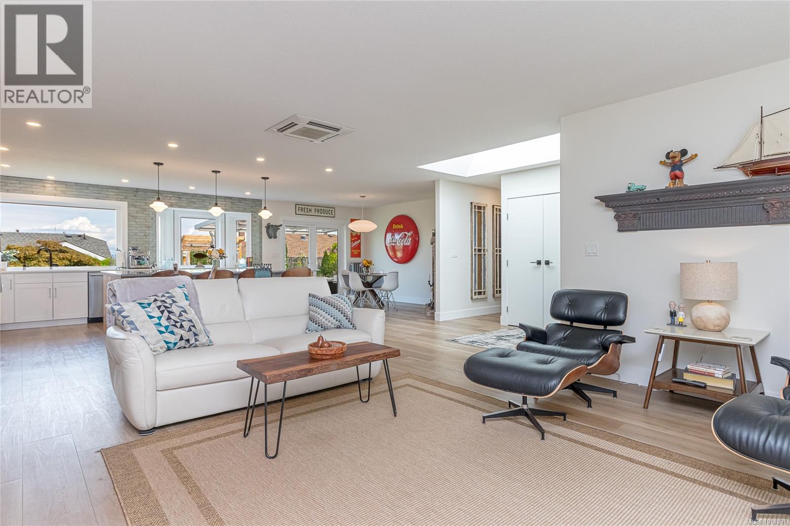 143 Denman Dr, Qualicum Beach