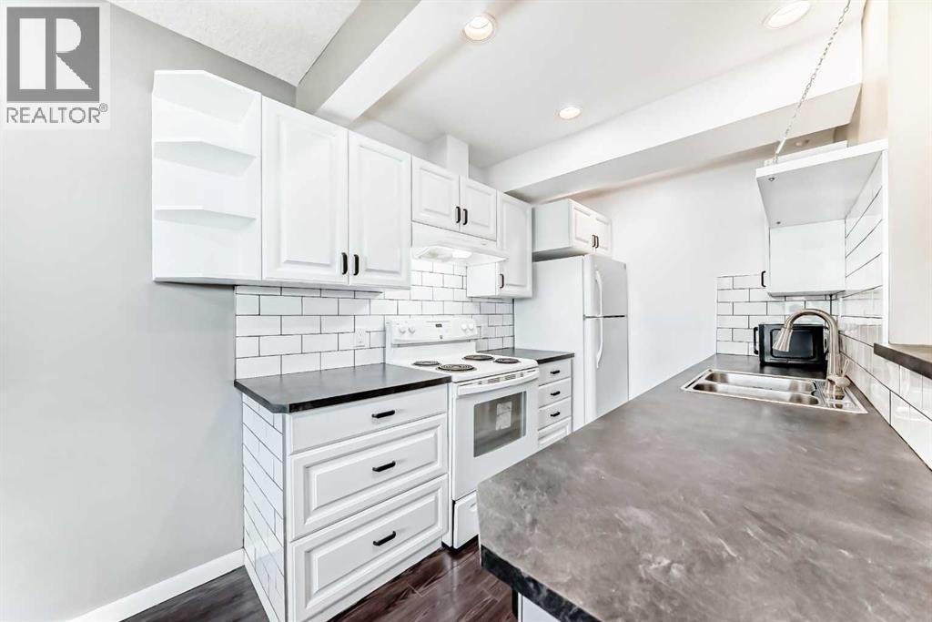 Single Family House for Sale in   Brookpark Drive SW Braeside Calgary 