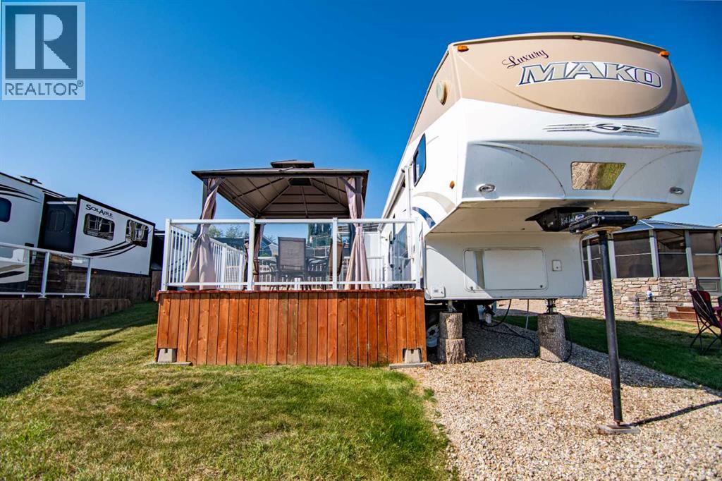 25054 South Pine Lake Road, Rural Red Deer County