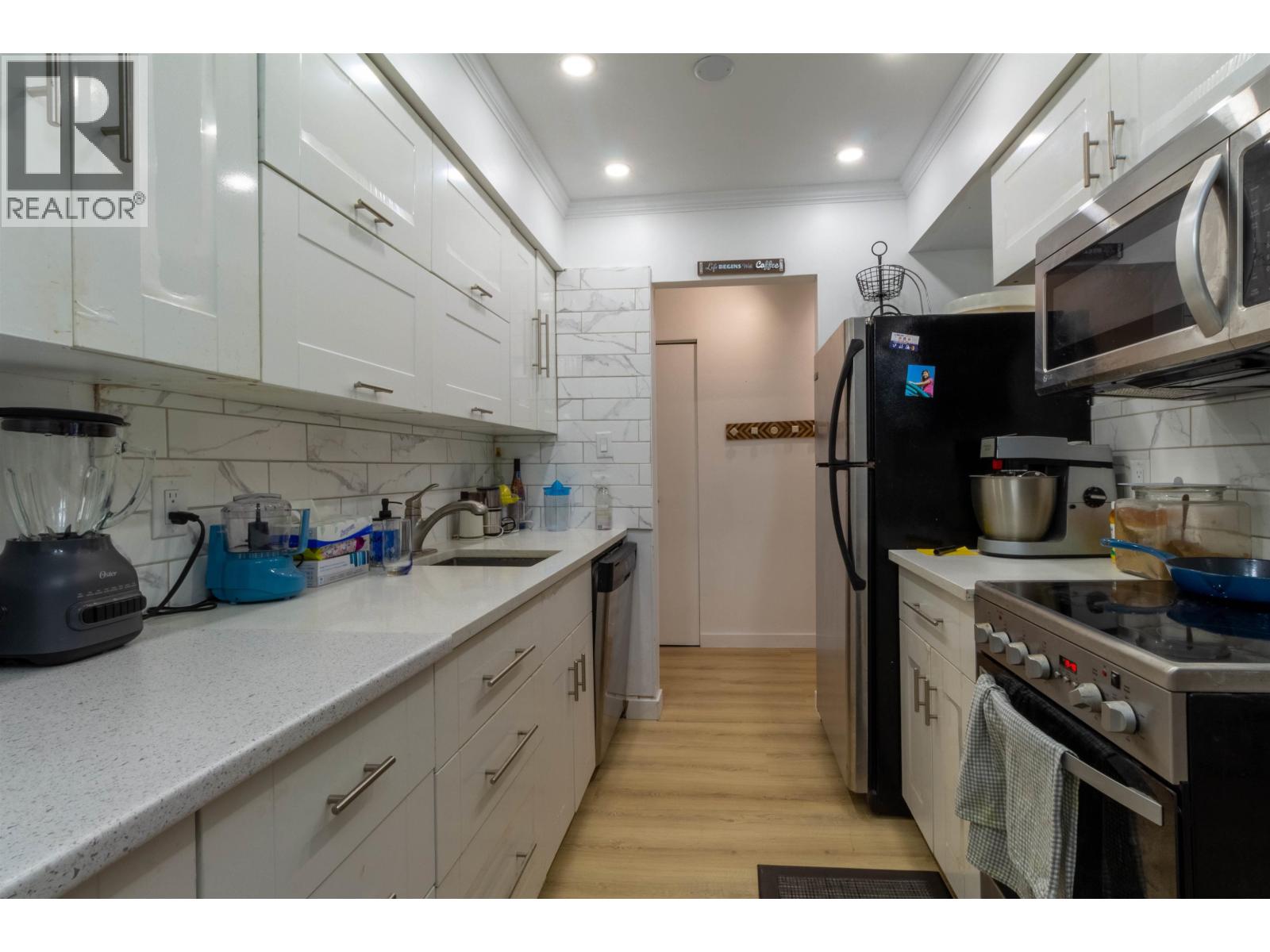 106 7428 19TH AVENUE, Burnaby