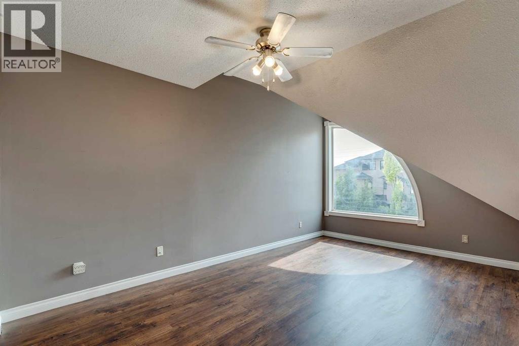 Single Family House Multi-level for Sale in    Avenue SW South Calgary Calgary 