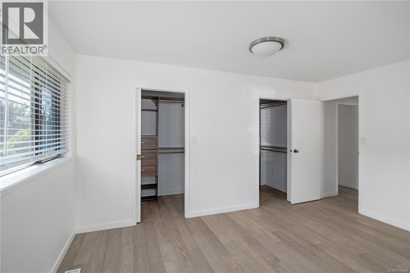  4101 Scoones Place, Saanich