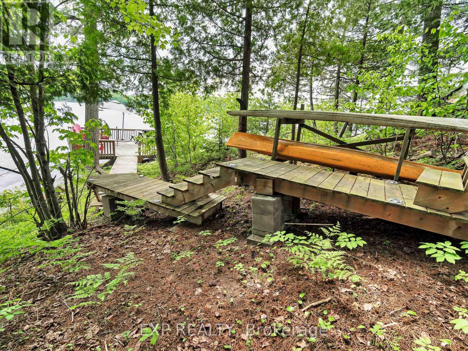 230 DOE LAKE PENINSULA