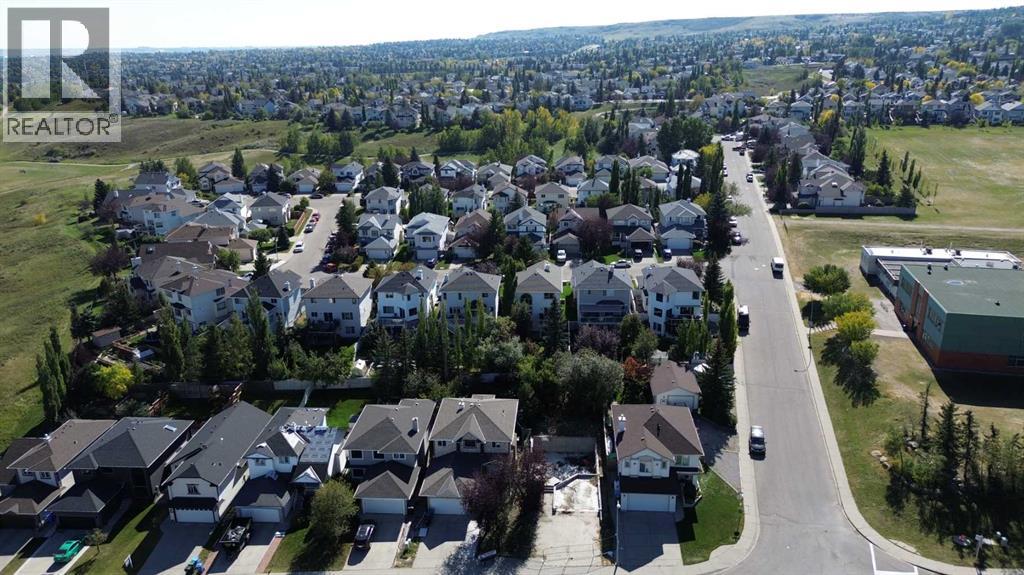 10929 Hidden Valley Drive NW, Calgary, Alberta