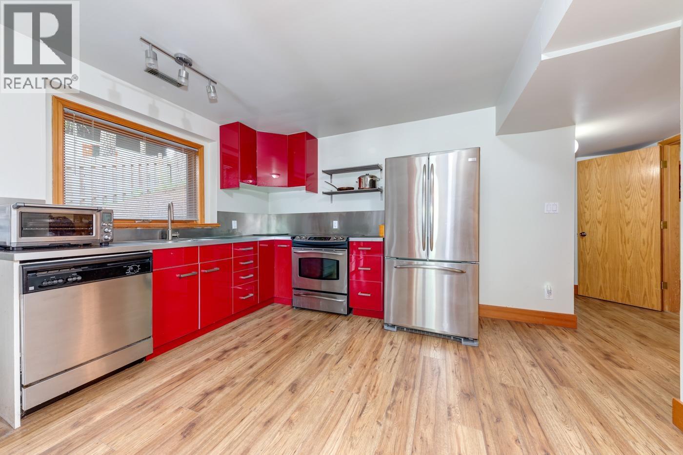 8505 MATTERHORN DRIVE, Whistler