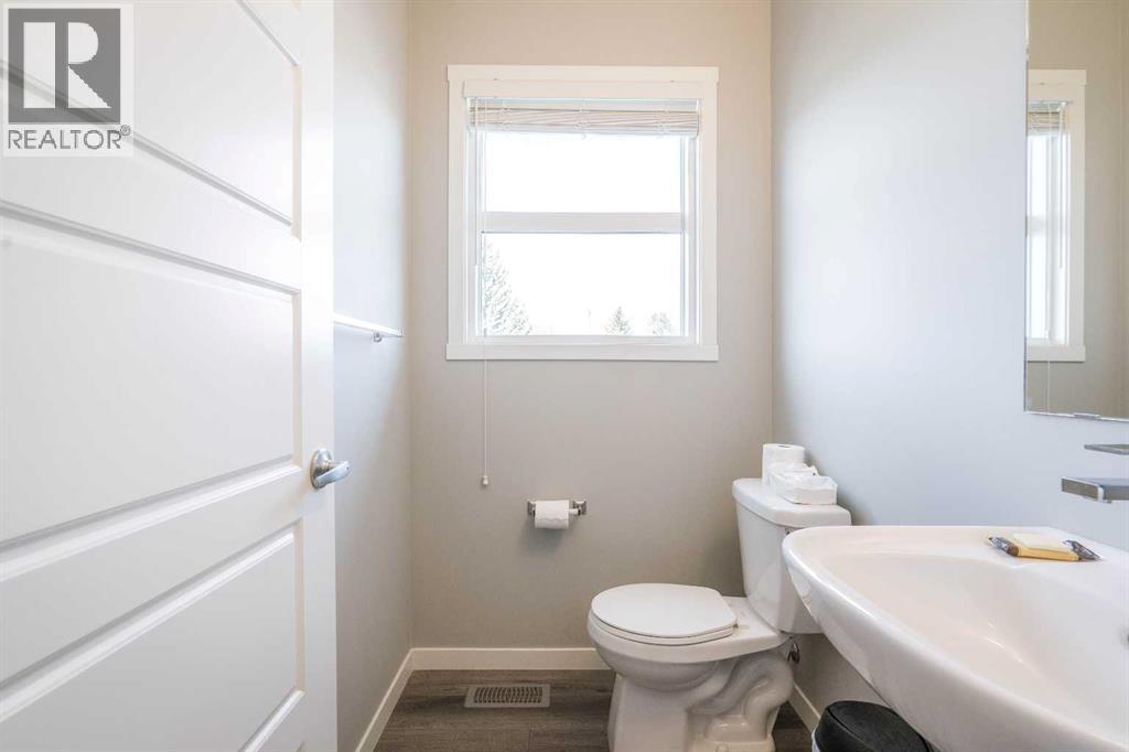 Single Family House for Sale in  Harvest Hills Gate NE Harvest Hills Calgary 