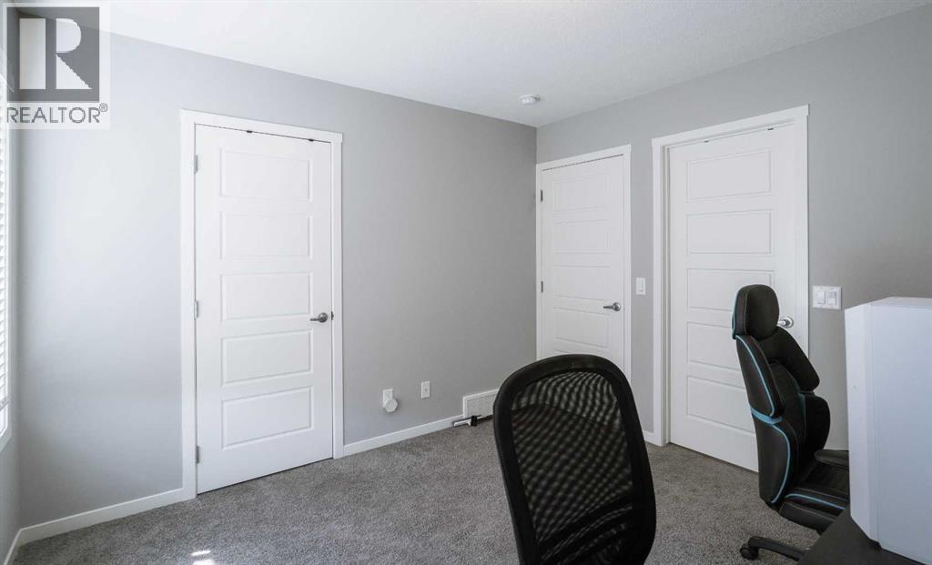 Single Family House for Sale in  Harvest Hills Gate NE Harvest Hills Calgary 