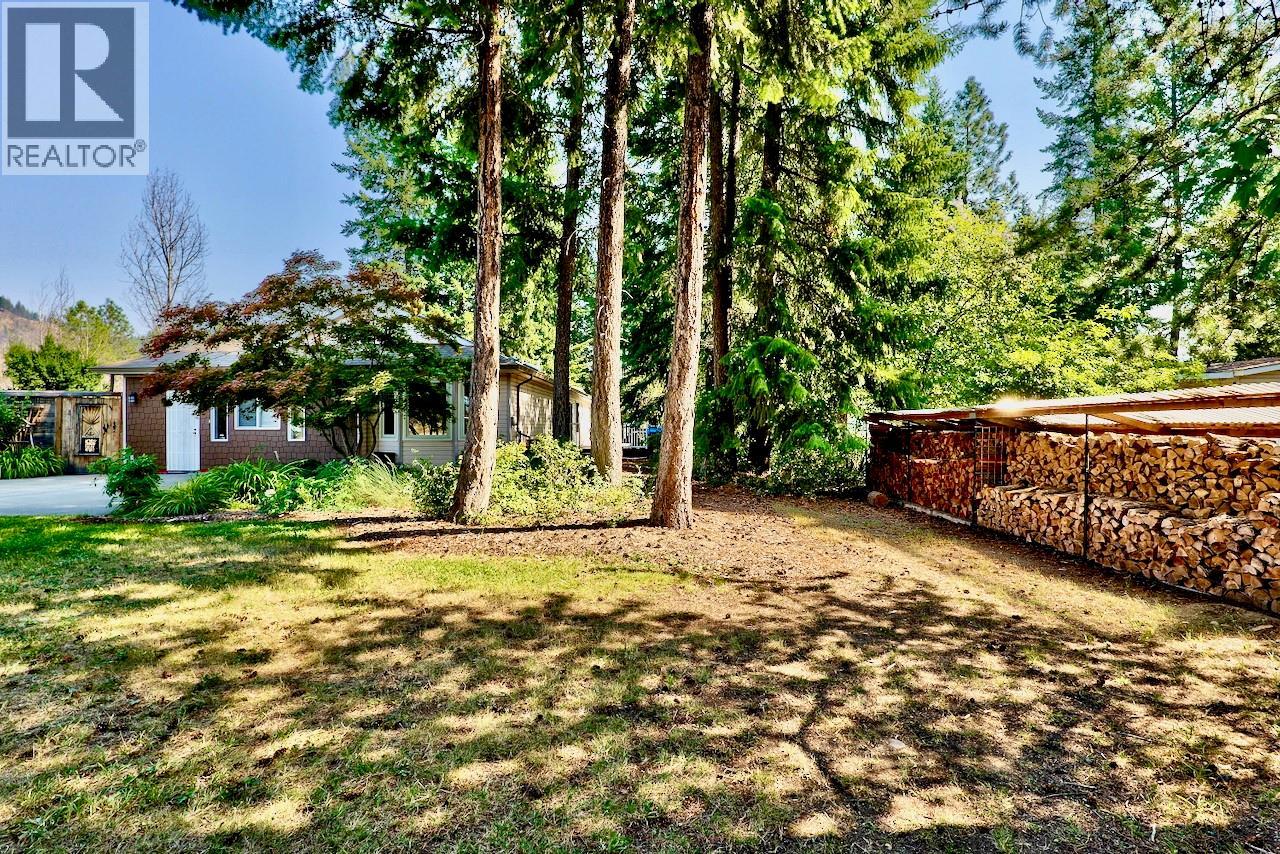  1260 Scotch Creek Wharf Road, Scotch Creek