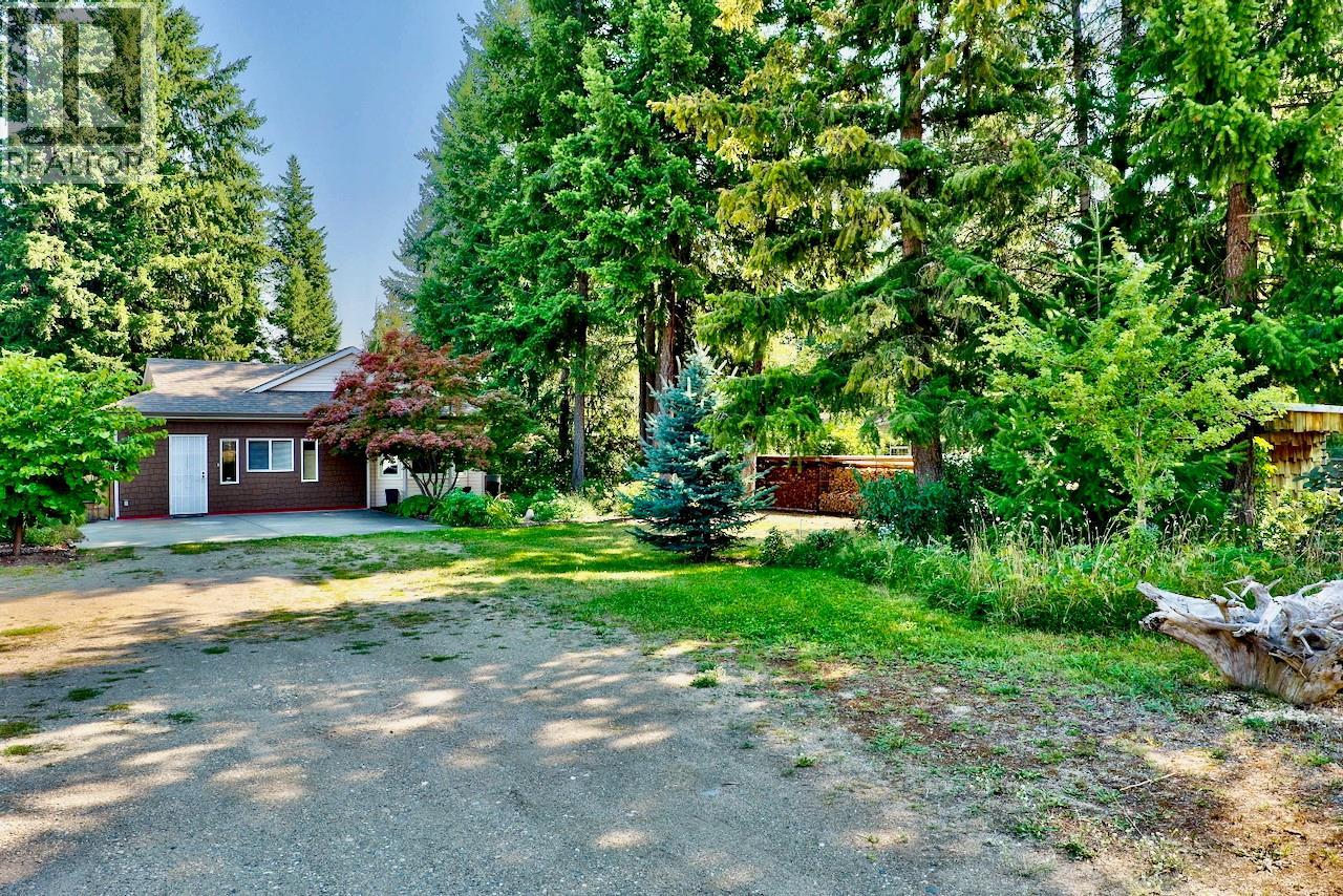  1260 Scotch Creek Wharf Road, Scotch Creek