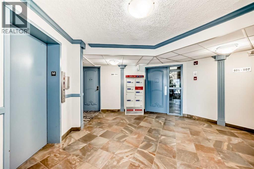 Single Family House for Sale in   Elbow Drive SW Haysboro Calgary 