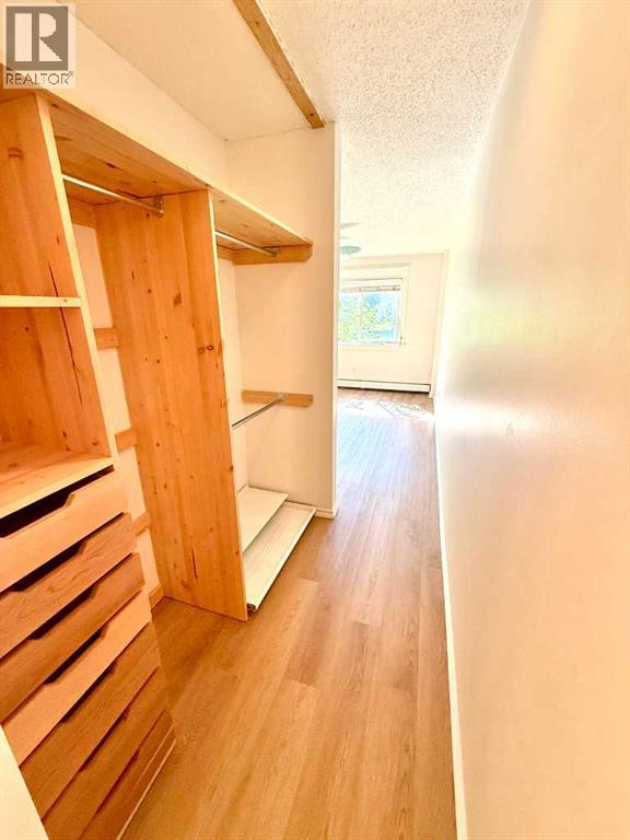 Single Family House for Sale in   Elbow Drive SW Haysboro Calgary 