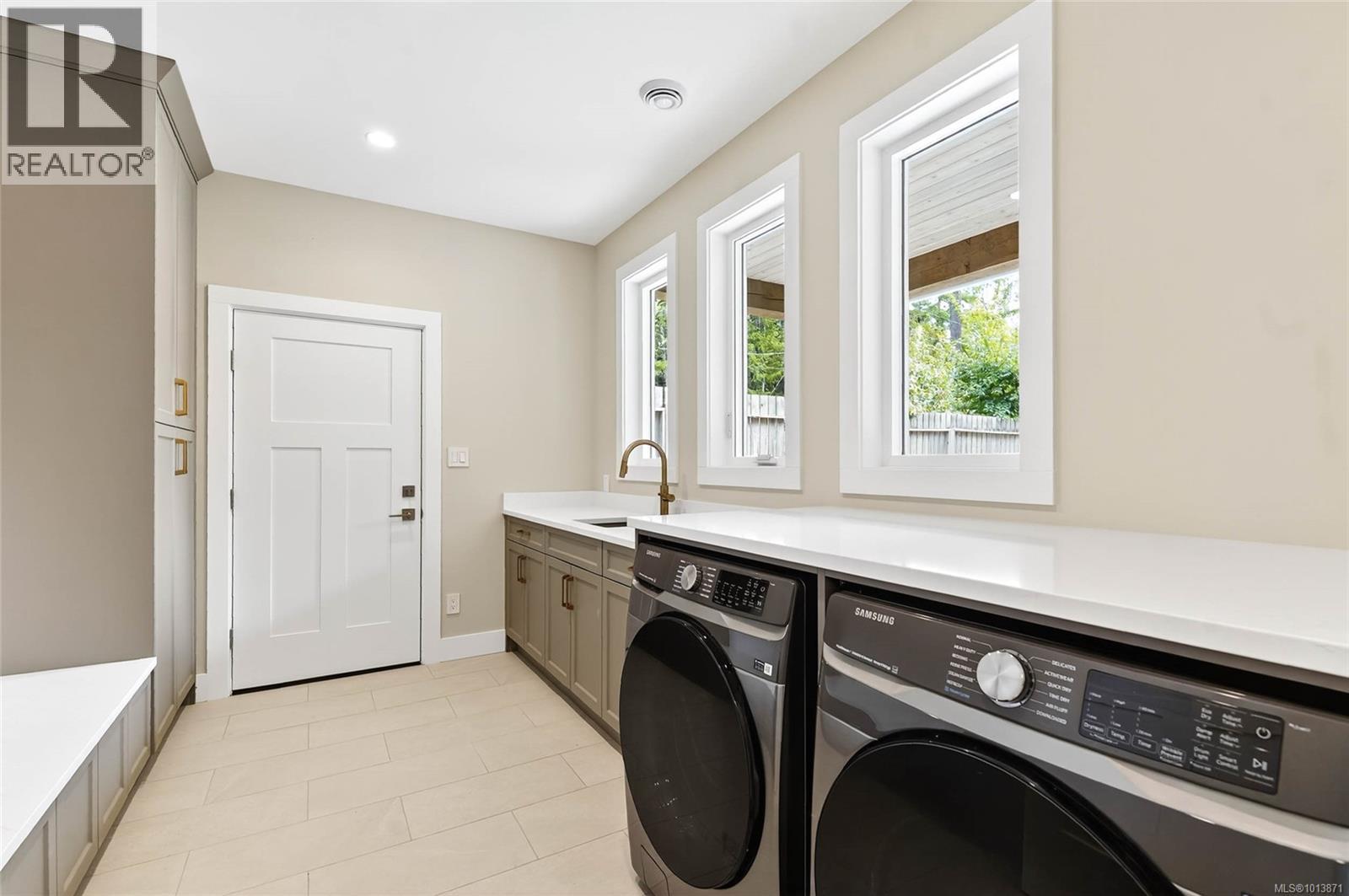 10089 Blower Rd, Port Alberni