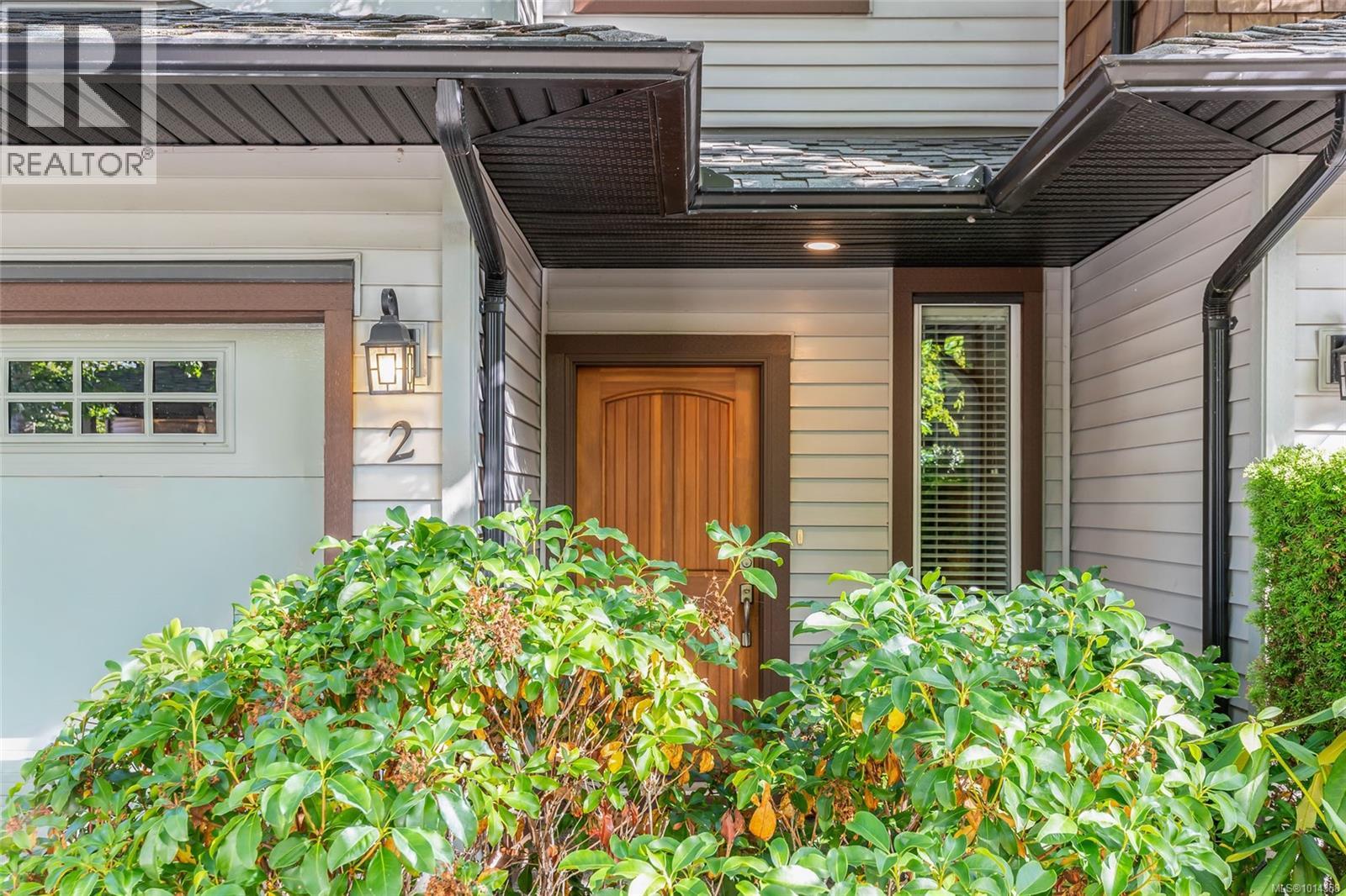 2 344 Hirst Ave, Parksville