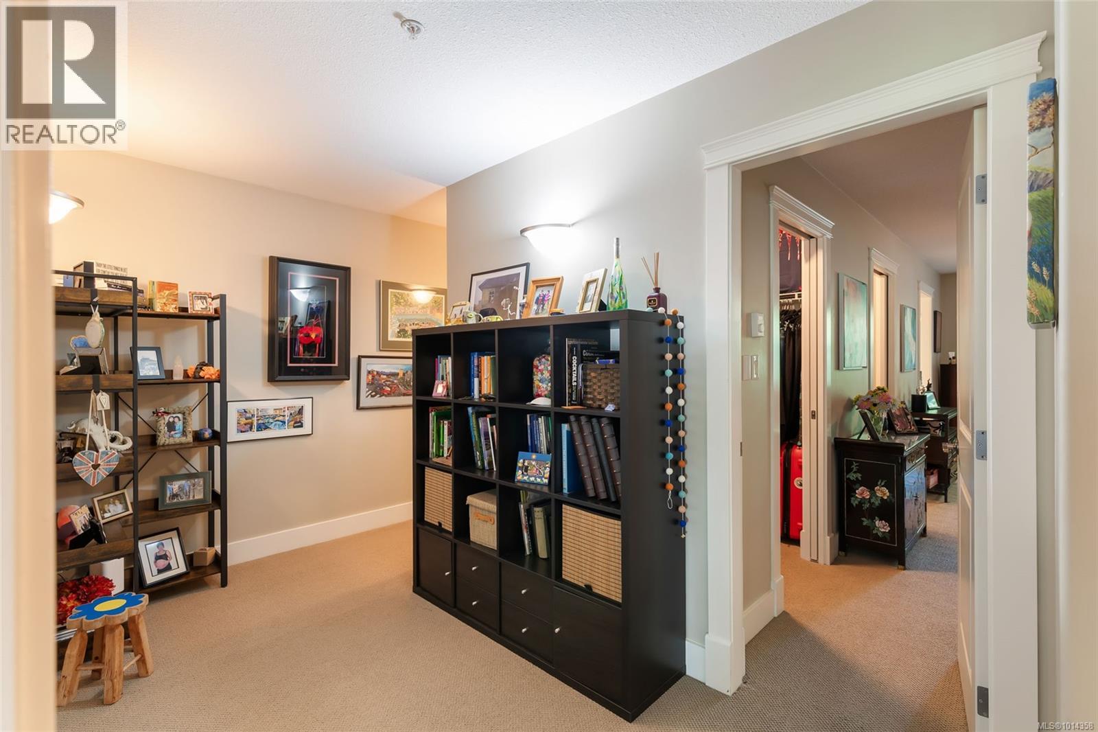 2 344 Hirst Ave, Parksville
