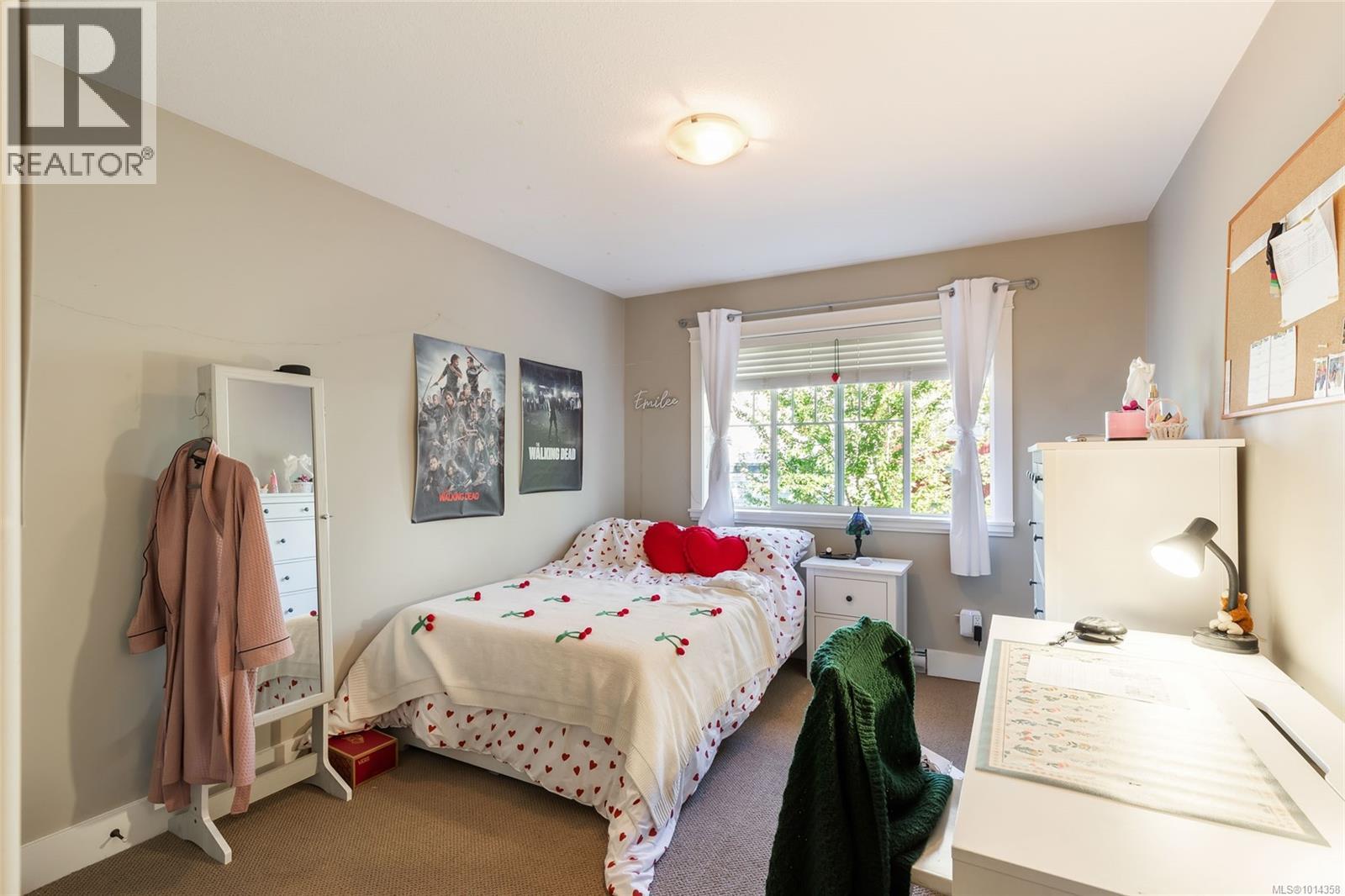 2 344 Hirst Ave, Parksville