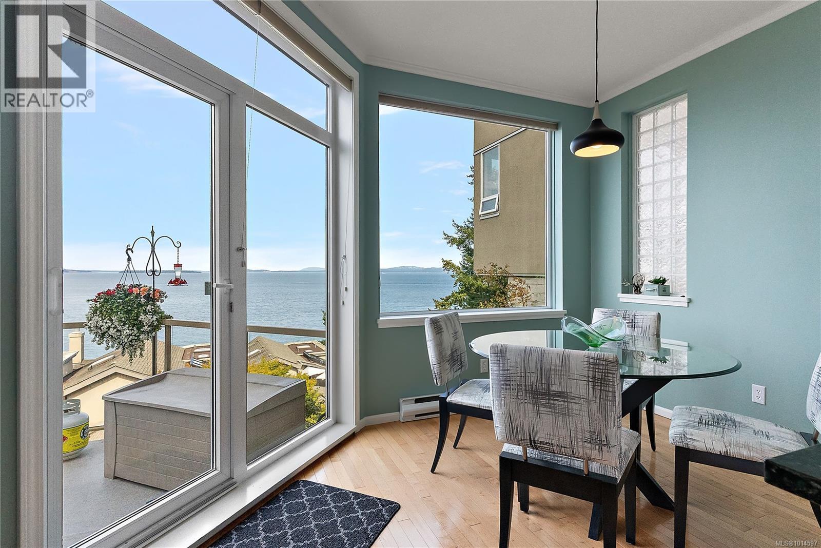 7 4771 Cordova Bay Rd, Saanich