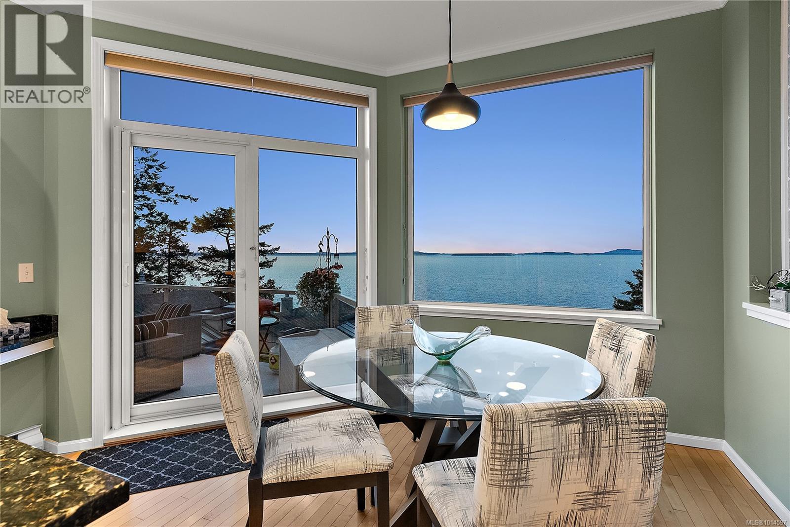 7 4771 Cordova Bay Rd, Saanich