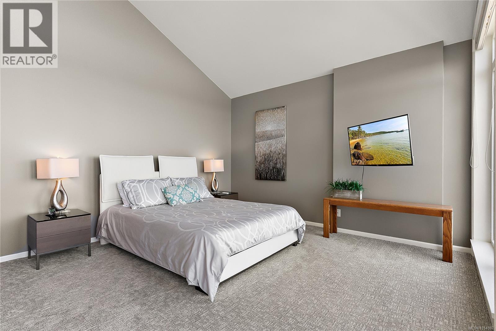 7 4771 Cordova Bay Rd, Saanich