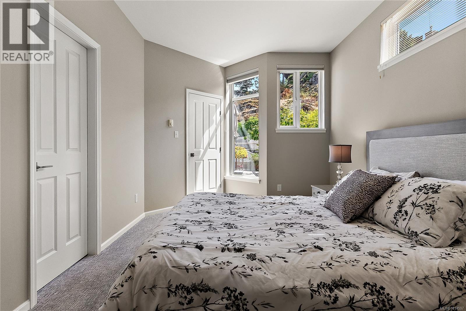 7 4771 Cordova Bay Rd, Saanich