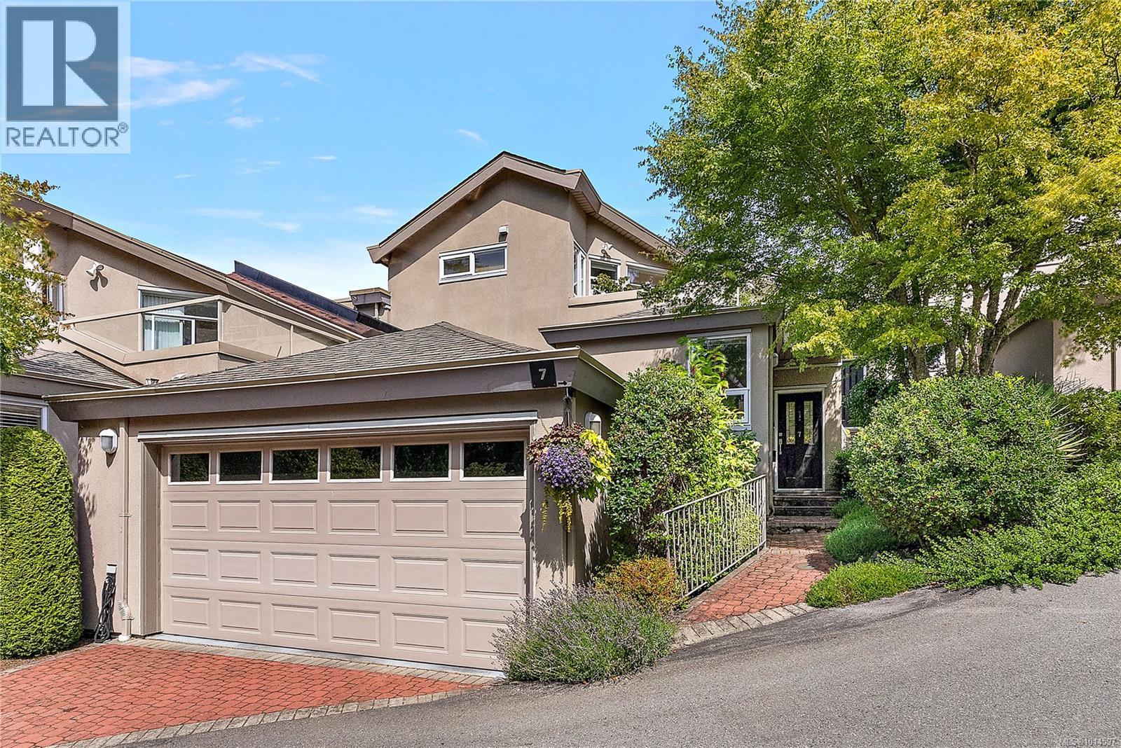 7 4771 Cordova Bay Rd, Saanich
