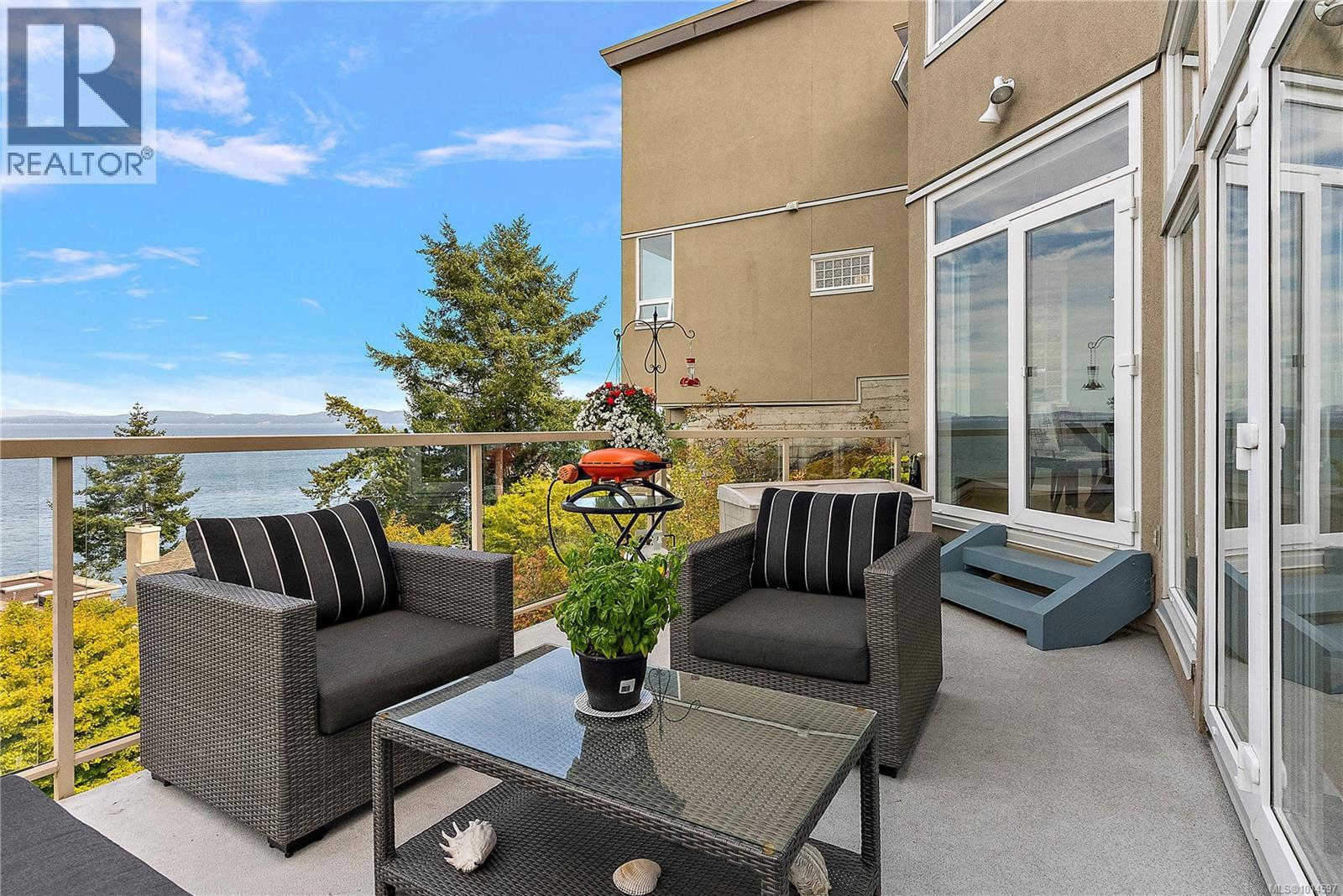 7 4771 Cordova Bay Rd, Saanich