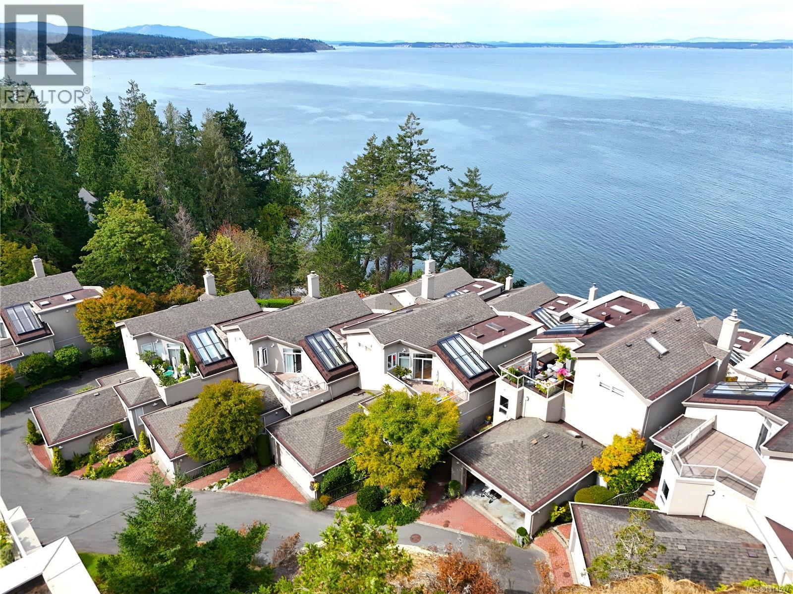 7 4771 Cordova Bay Rd, Saanich