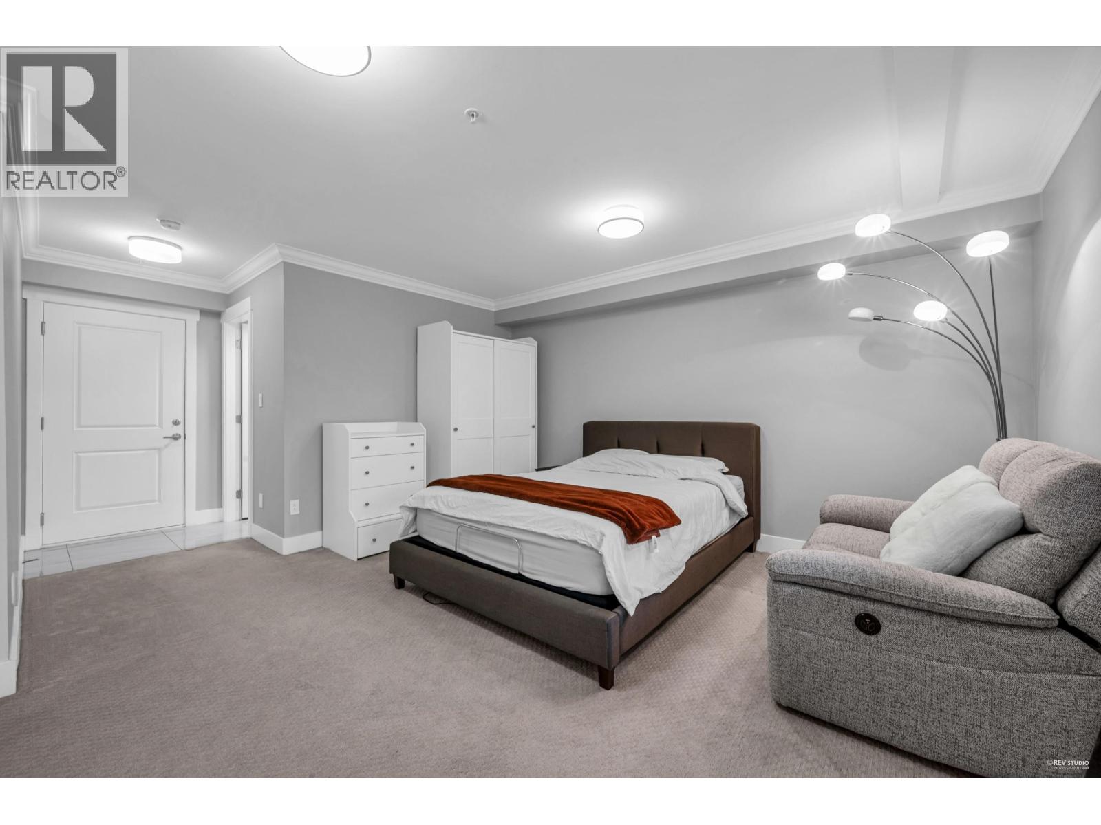 4 3126 WELLINGTON STREET, Port Coquitlam
