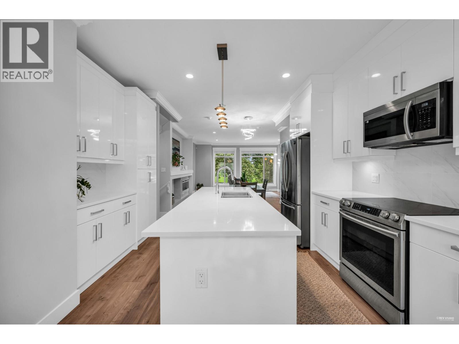 4 3126 WELLINGTON STREET, Port Coquitlam
