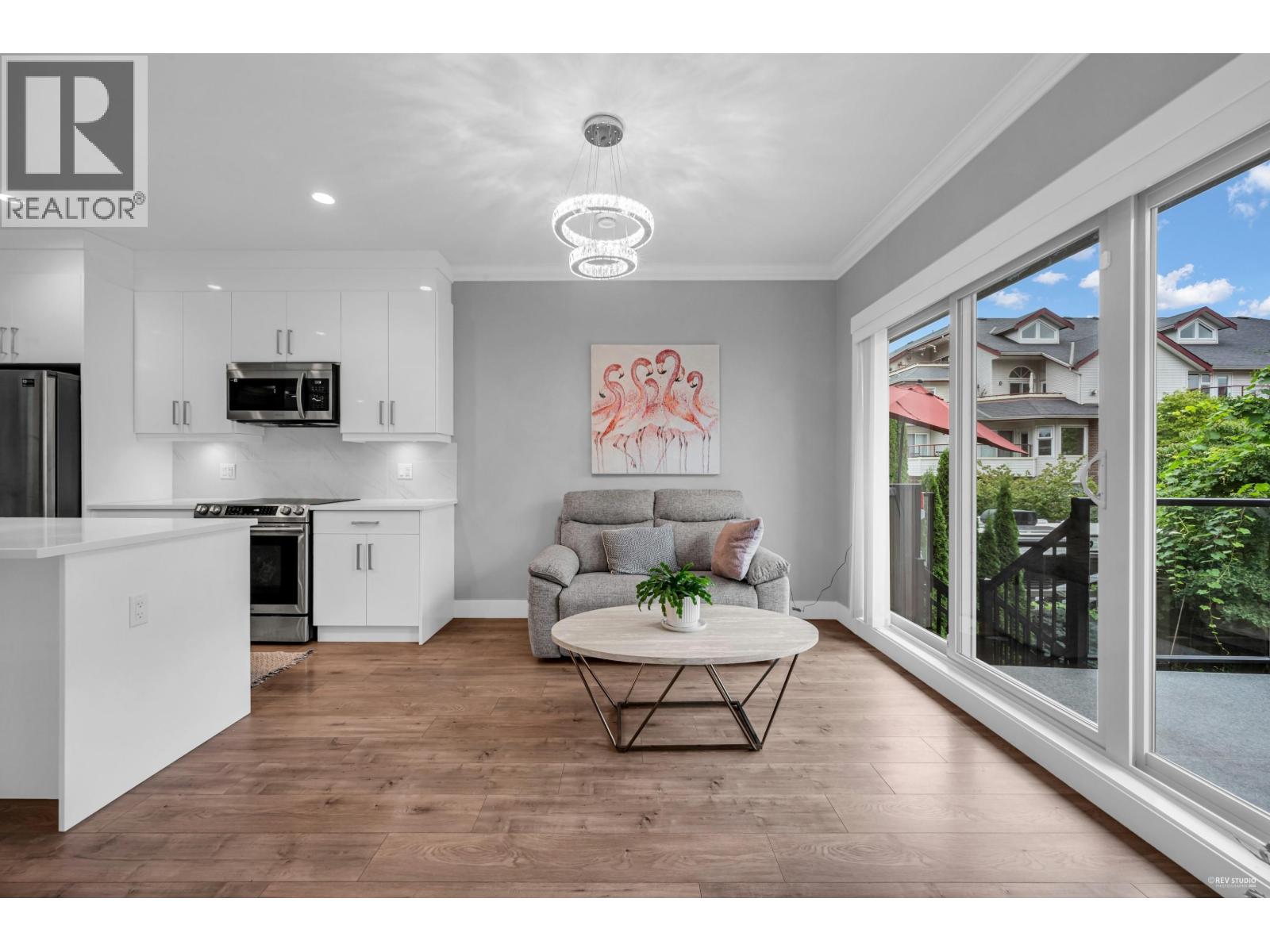 4 3126 WELLINGTON STREET, Port Coquitlam