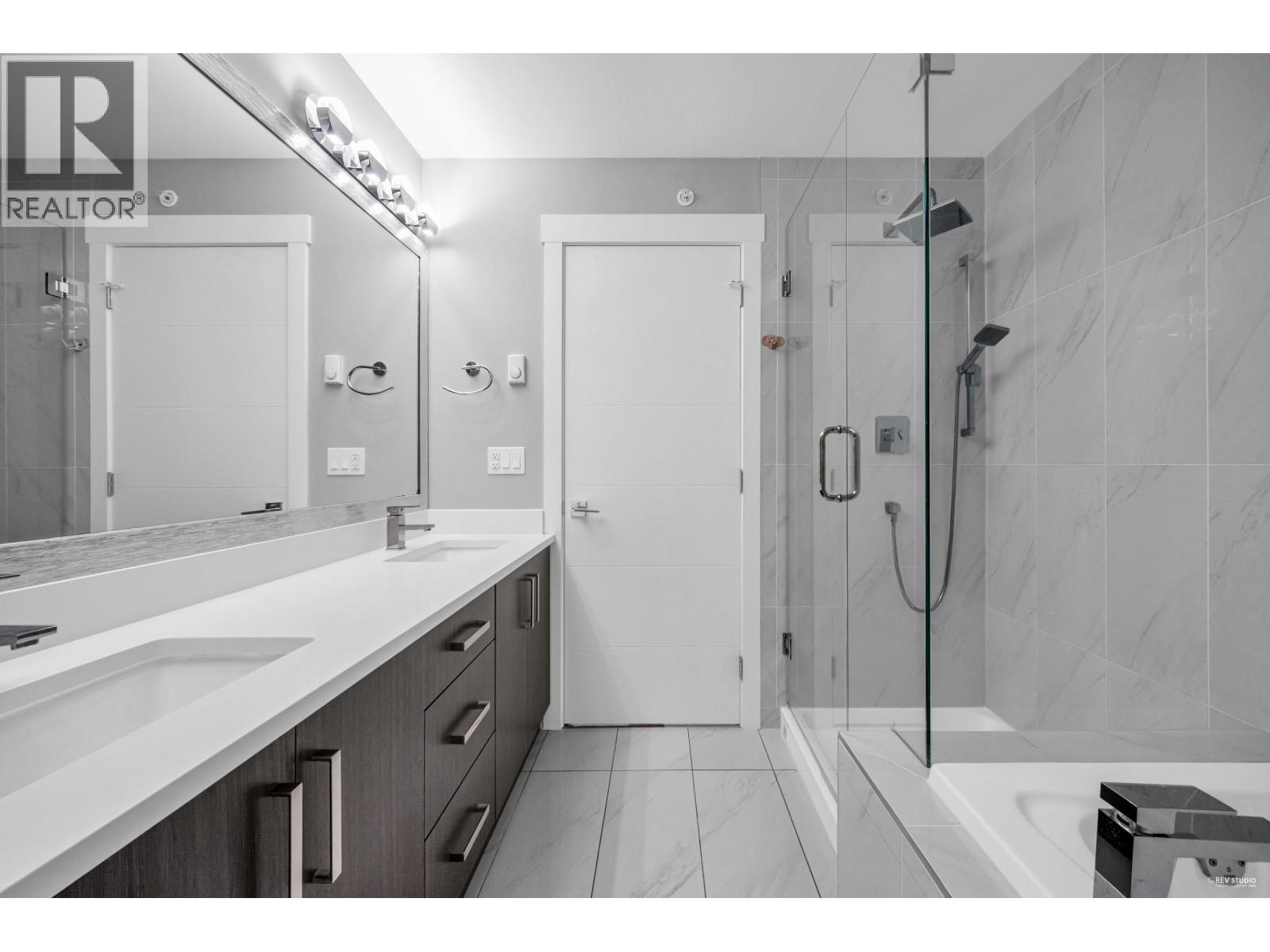 4 3126 WELLINGTON STREET, Port Coquitlam