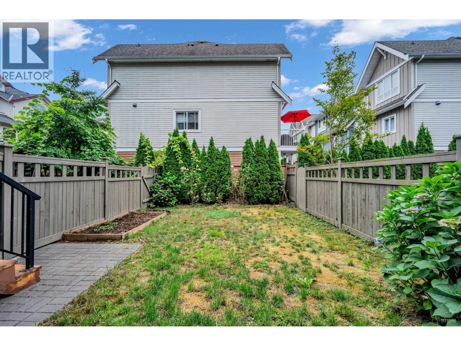 4 3126 WELLINGTON STREET, Port Coquitlam