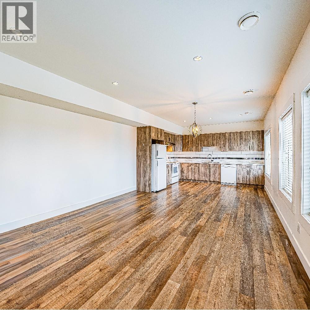  3561 Goldie Way, West Kelowna