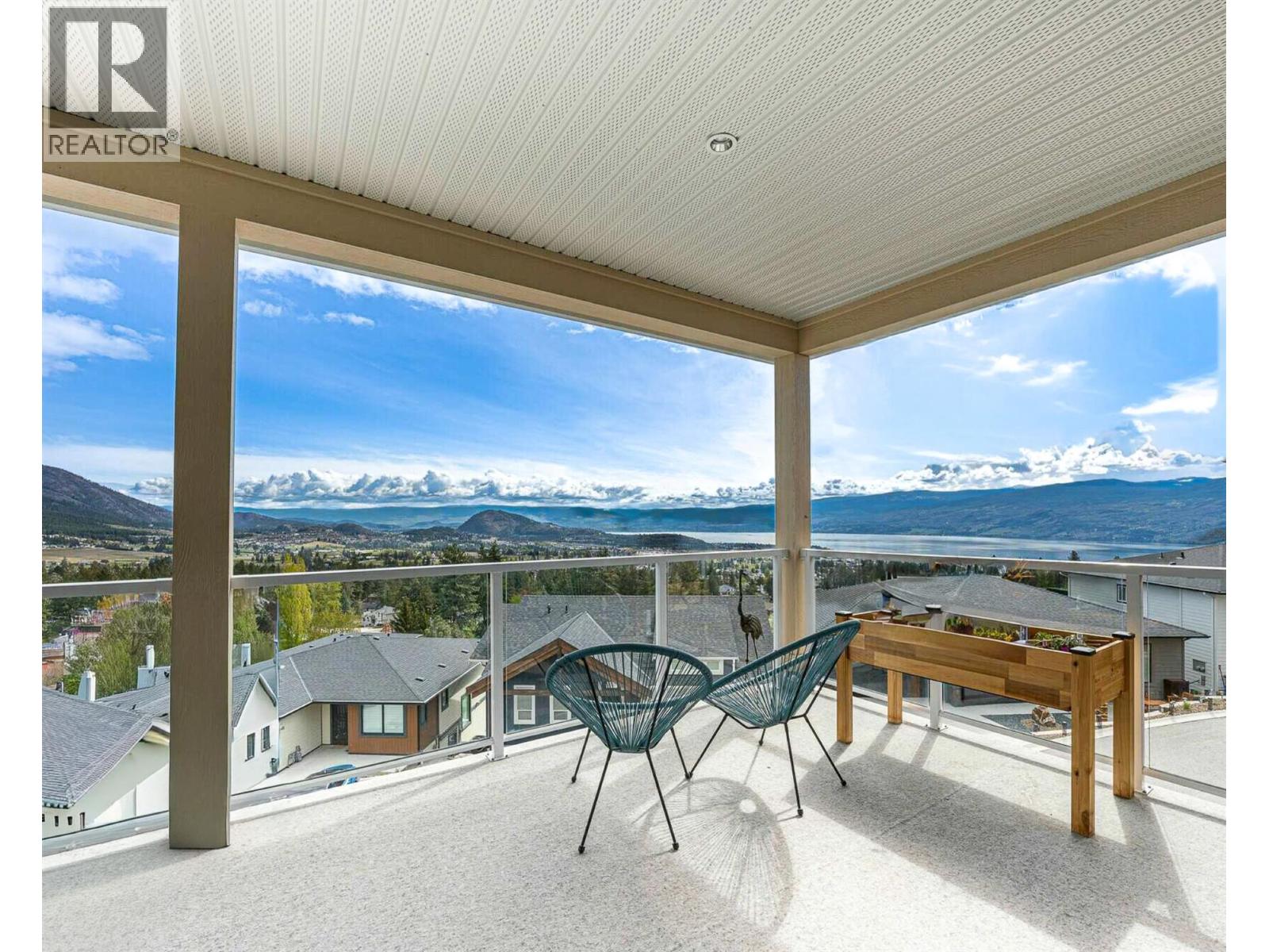  3561 Goldie Way, West Kelowna
