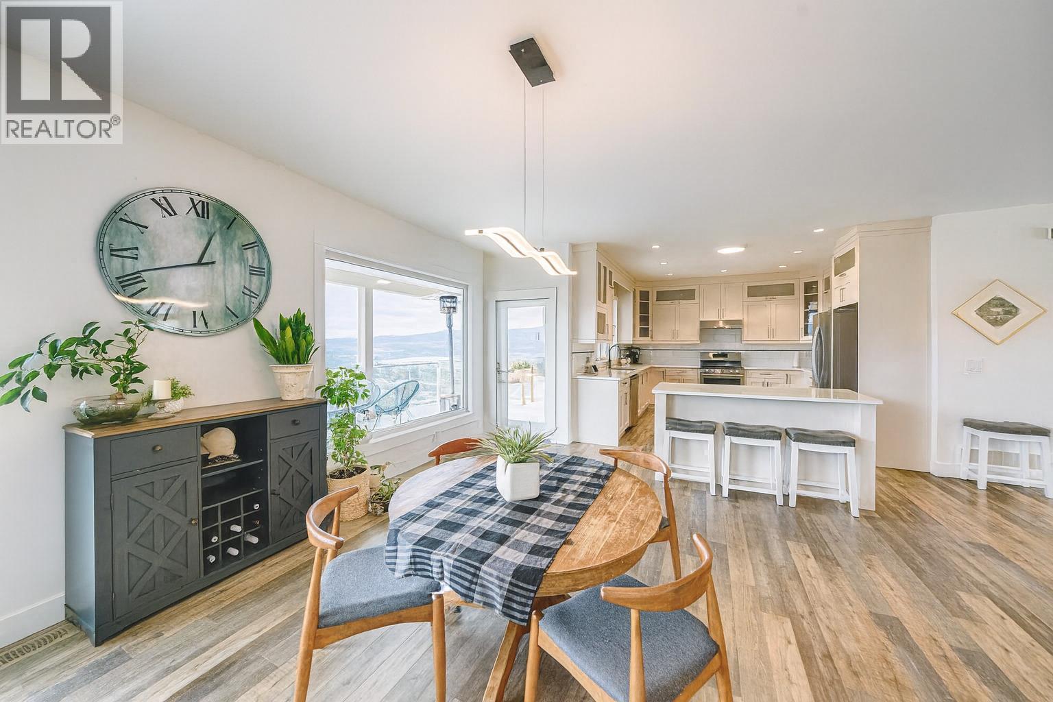  3561 Goldie Way, West Kelowna