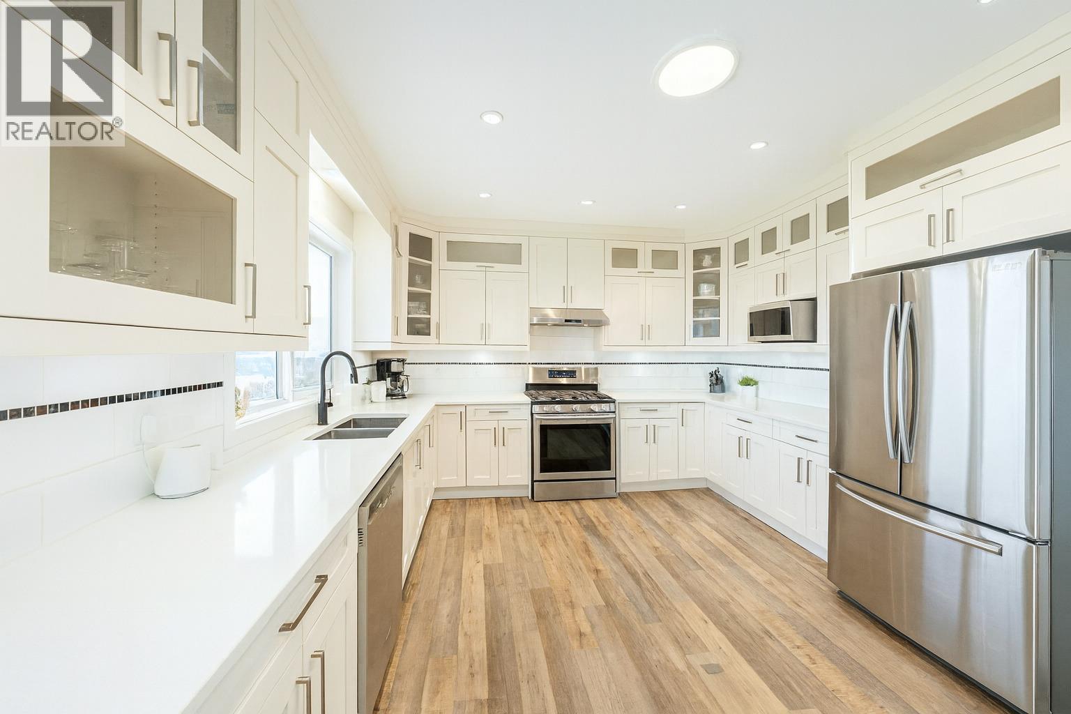  3561 Goldie Way, West Kelowna