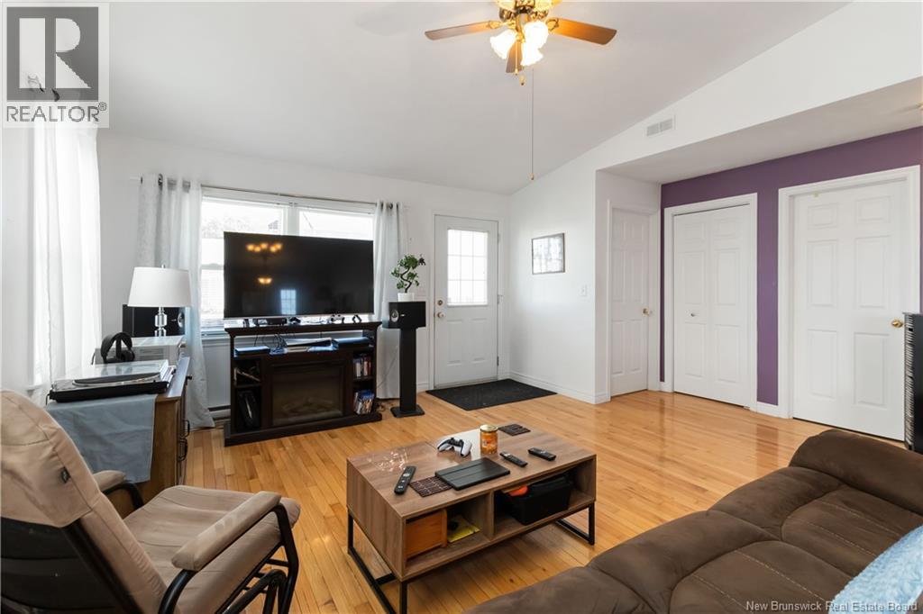 13 MAPLE TRAIL LANE - 11