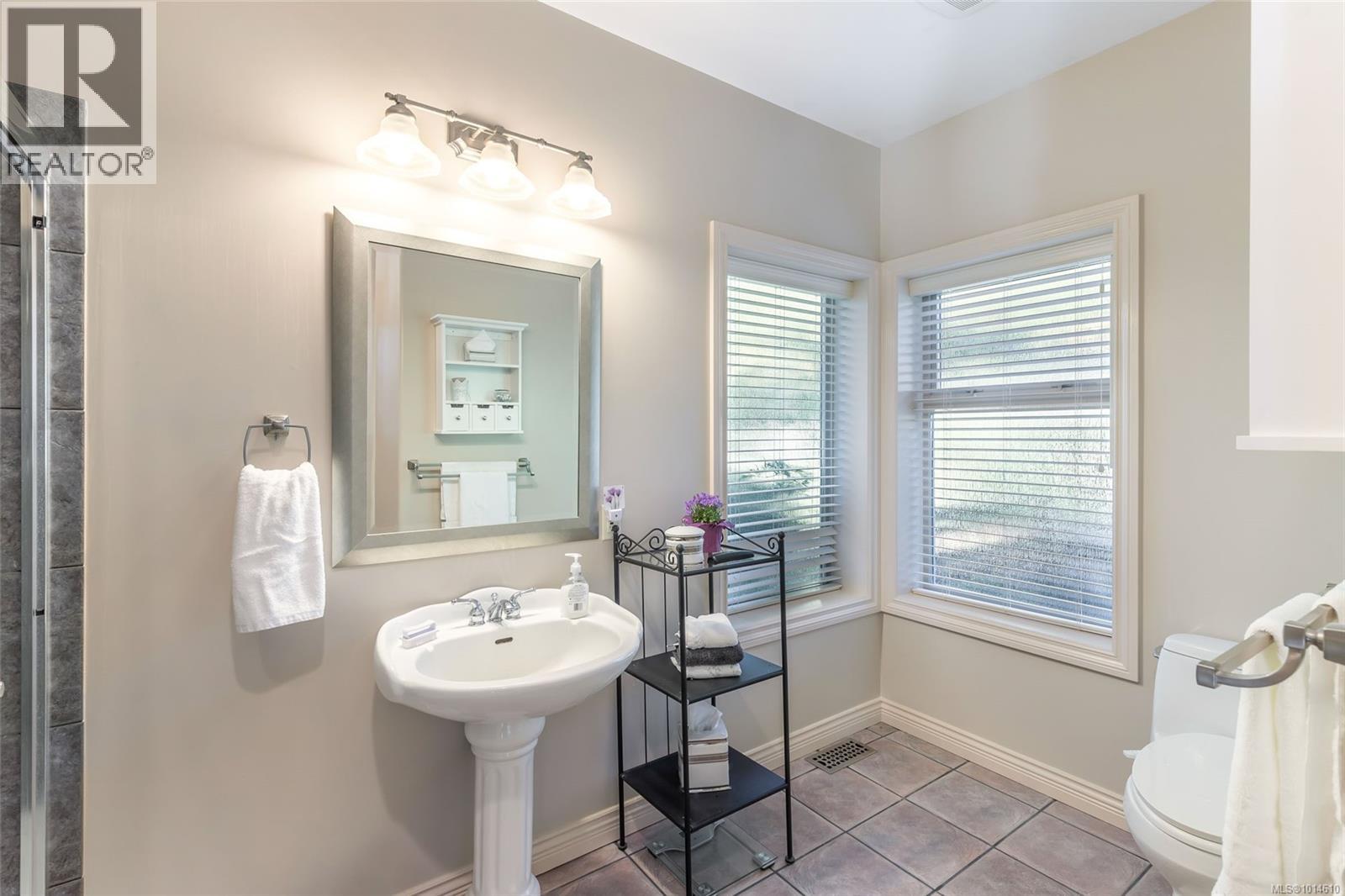 3380 Redden Rd, Nanoose Bay