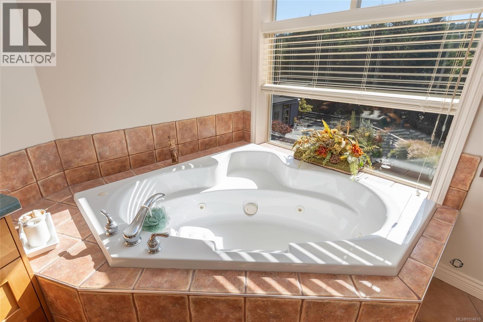 3380 Redden Rd, Nanoose Bay
