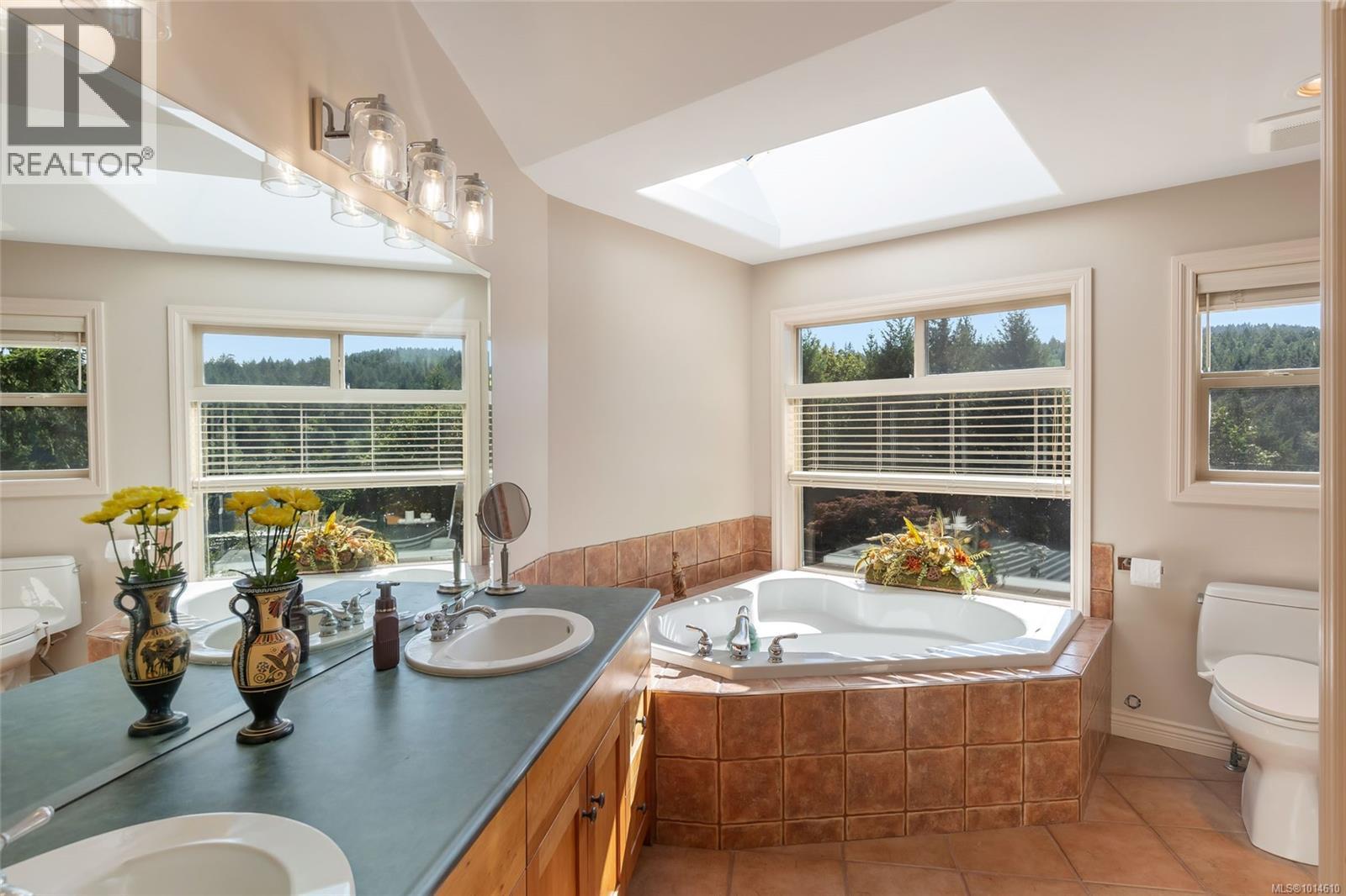 3380 Redden Rd, Nanoose Bay