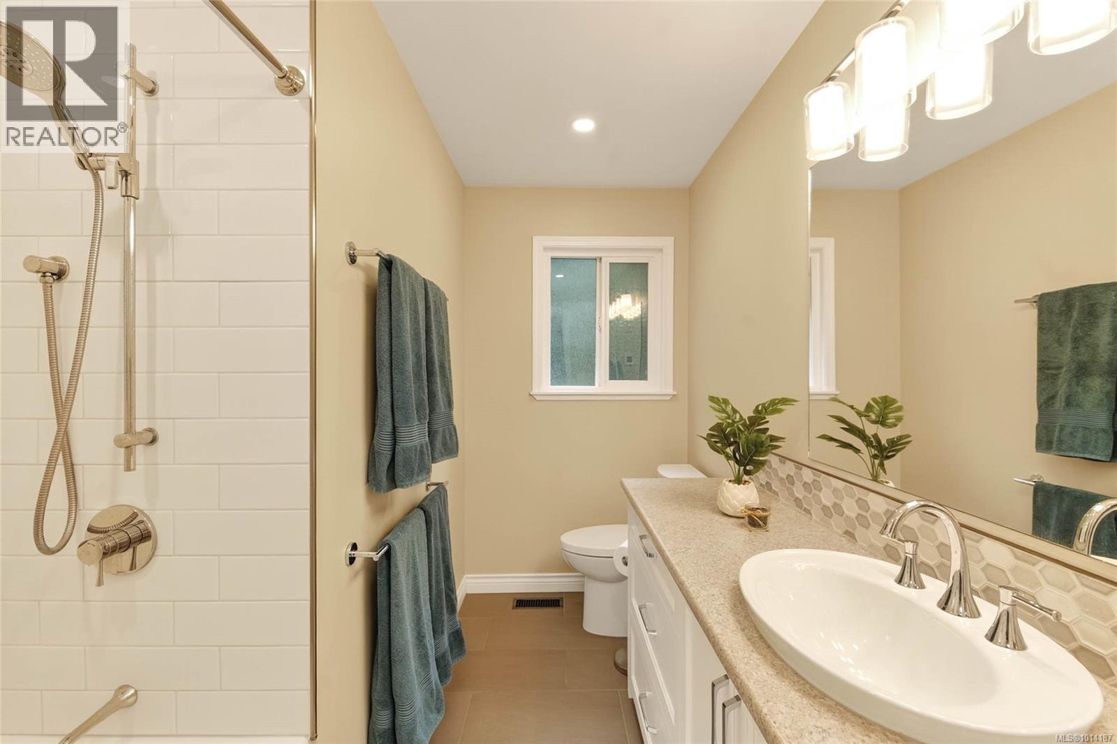 3654 Fowlie Cres, Port Alberni