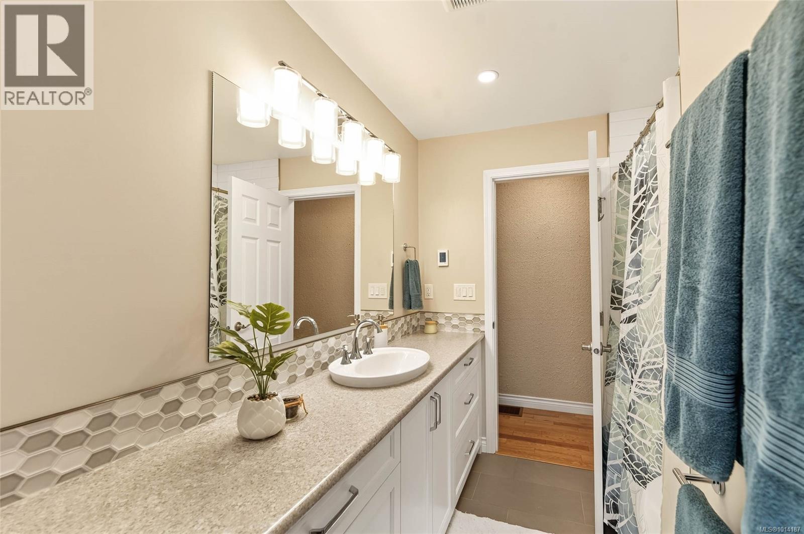 3654 Fowlie Cres, Port Alberni